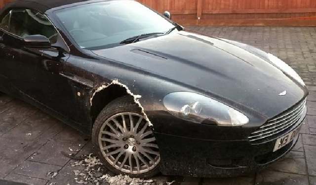 Испорченный Aston Martin, фото фотография 